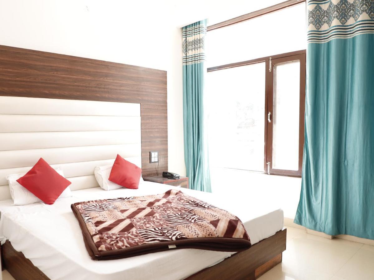 Rahul Hotel & Restaurant Mussoorie Exterior foto