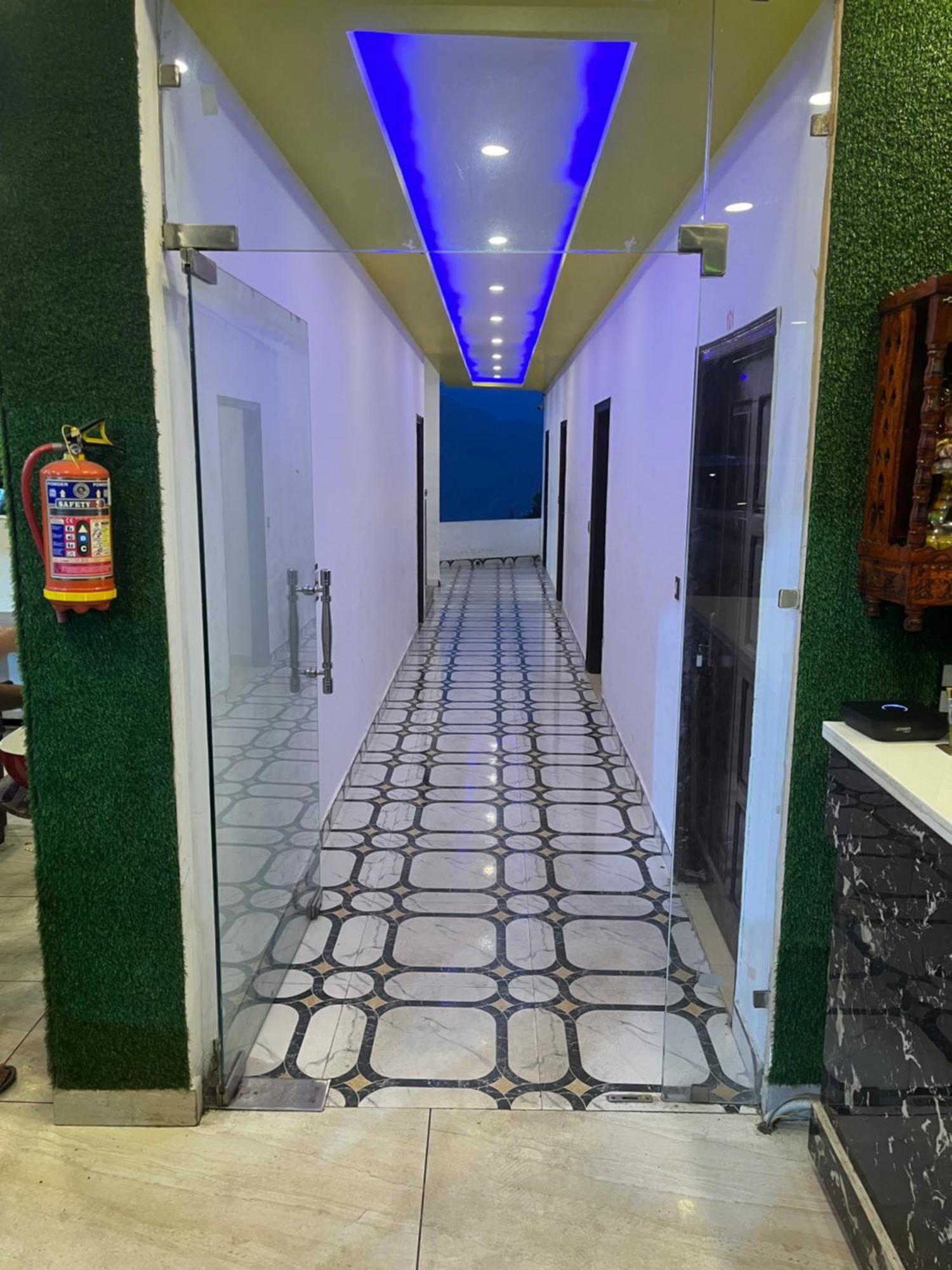 Rahul Hotel & Restaurant Mussoorie Exterior foto