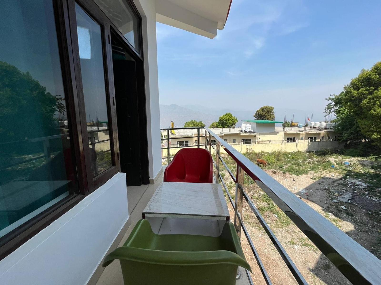 Rahul Hotel & Restaurant Mussoorie Exterior foto